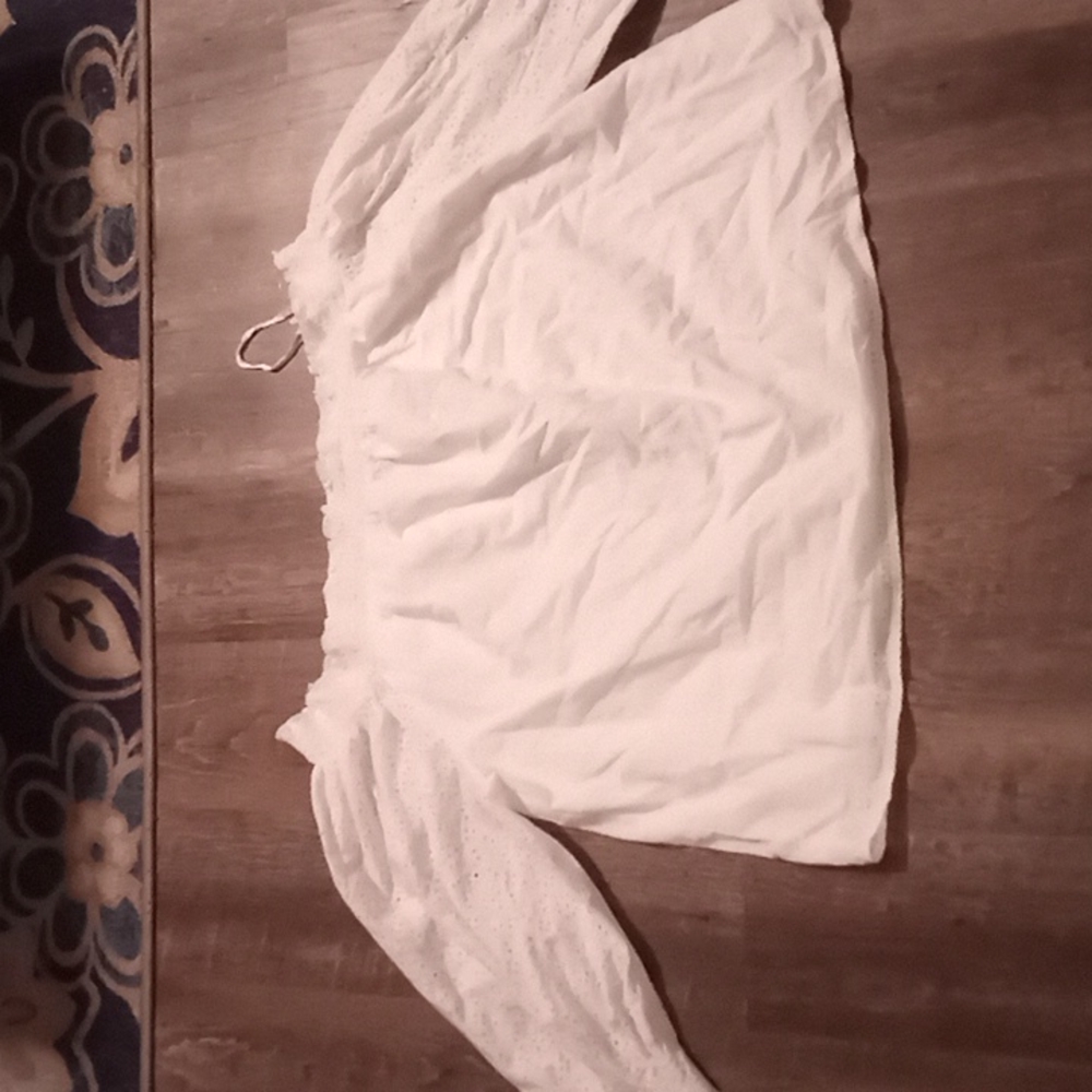 Ladies top - Picture 2 of 4